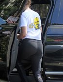 Ashley-Benson-Booty-301