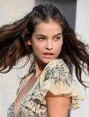 Barbara-Palvin-Photoshoot-in-Venice-18