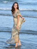 Barbara-Palvin-Photoshoot-in-Venice-6