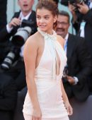 Barbara-Palvin-at-La-La-Land-Premiere-in-Venice-11