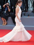 Barbara-Palvin-at-La-La-Land-Premiere-in-Venice-13