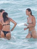Bella-Hadid-in-Bikini-152