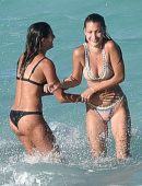 Bella-Hadid-in-Bikini-159