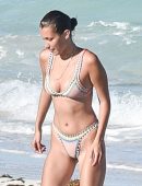 Bella-Hadid-in-Bikini-163