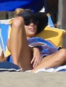 Charlotte-McKinney-with-Sister-Garland-McKinney-8