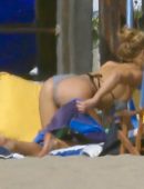 Charlotte-McKinney-with-Sister-Garland-McKinney-9