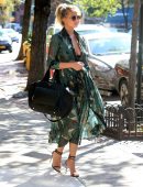 Chrissy-Teigen-Cleavage-Candids-in-New-York-11