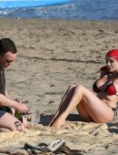 Courtney-Stoddenin-in-Bikini-in-Venice-15