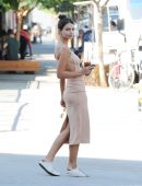 Emily-Ratajkowski-Booty-475