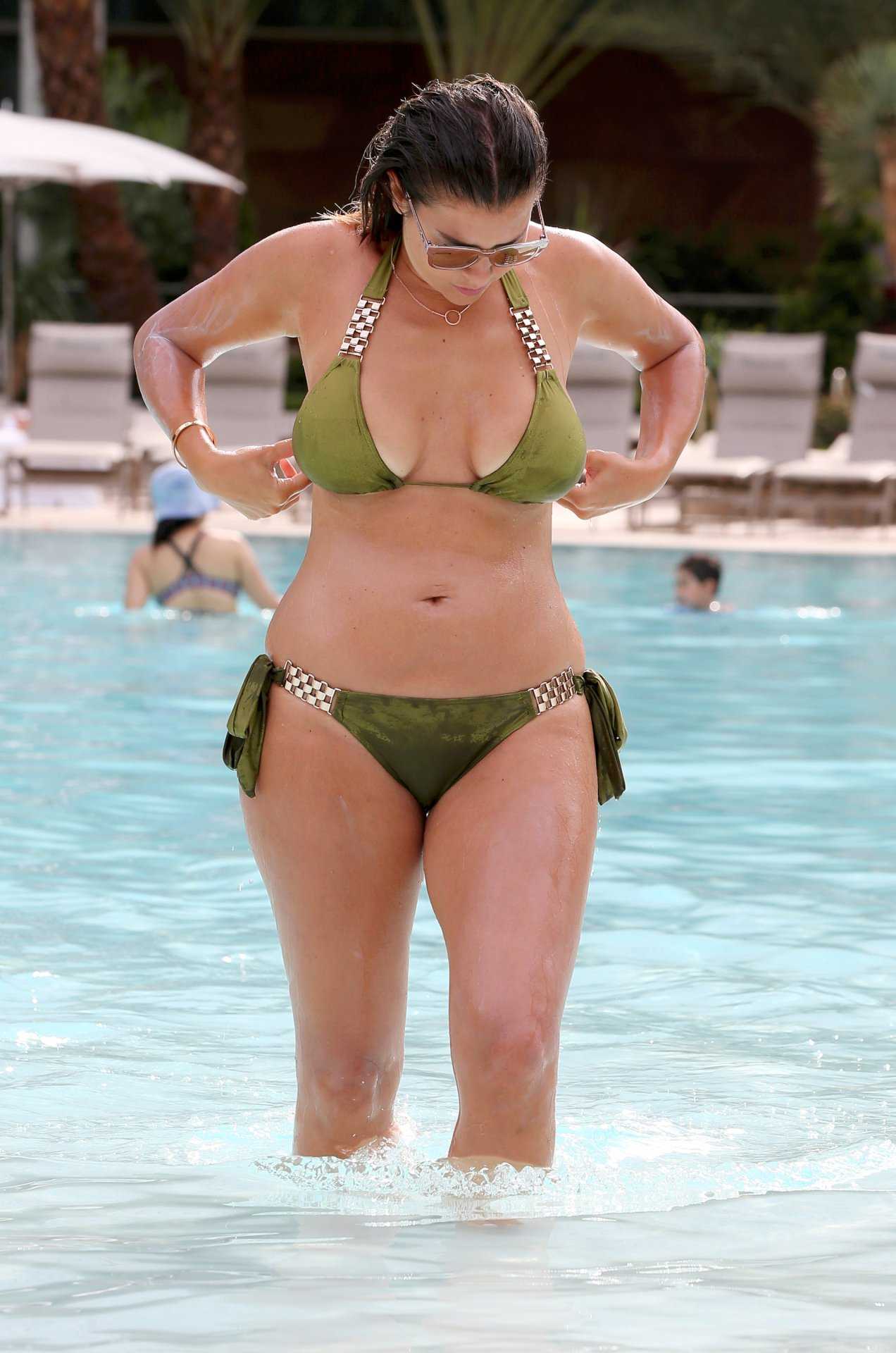 Imogen-Thomas-in-Bikini-607