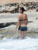 Jennifer-Connelly-in-Bikini-310