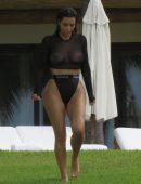 Kim-Kardashian-451