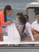 Kim-Kardashian-Candids-in-Mexico-381
