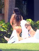 Kim-Kardashian-in-Bikini-in-Punta-Mita-Mexico-12