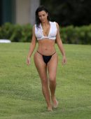 Kim-Kardashian-in-Black-Bikini-483