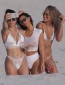 Kim-Kardashian-with-Girlfriends-on-Beach-in-Mexico-7