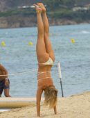 Kimberley-Garner-Bikini-Candids-St-Tropez-5