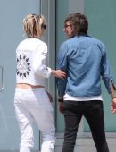 Kristen-Stewart-with-her-Girlfriend-4