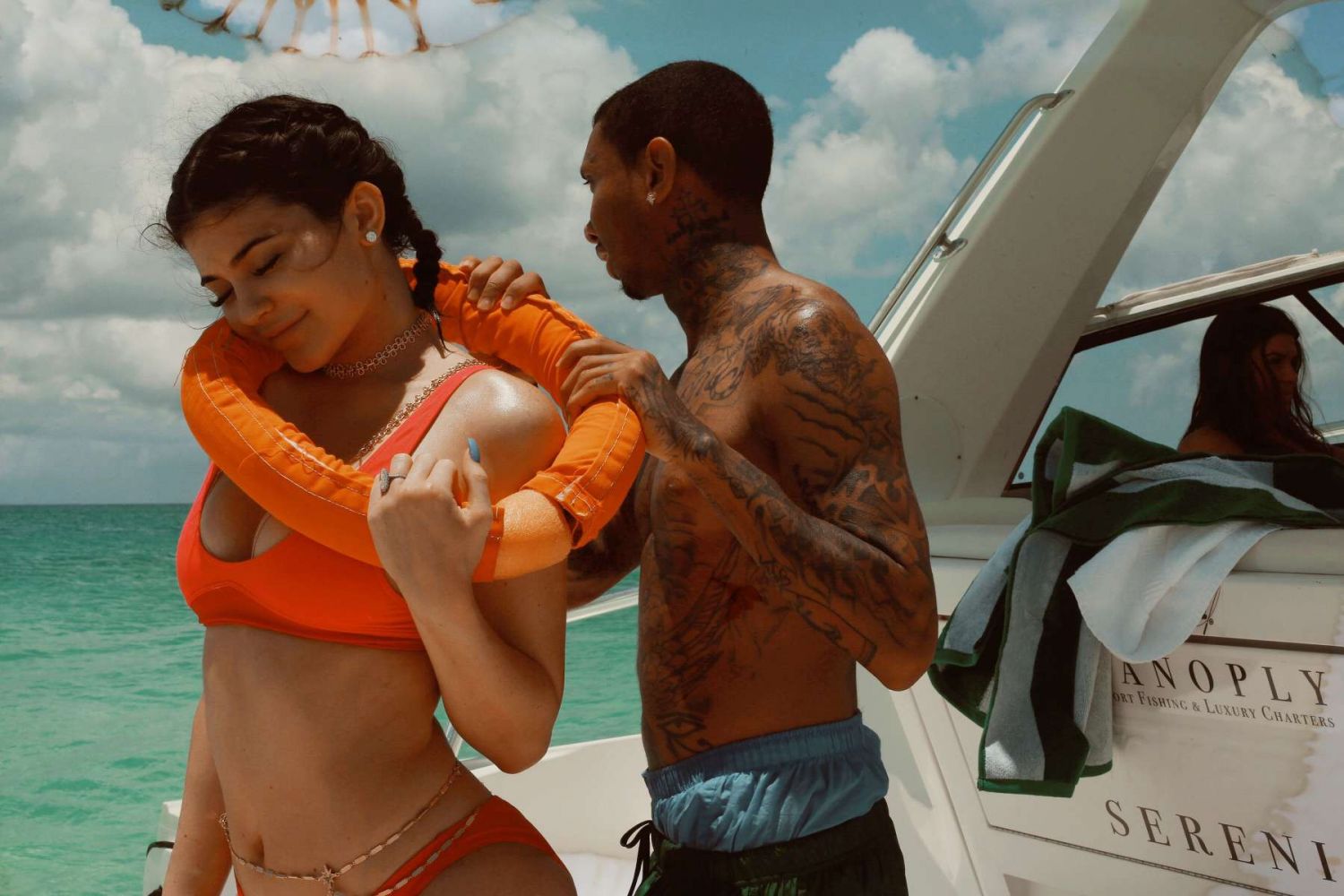 Kylie-Jenner-,Kendall-Jenner-Hailey-Baldwin-and-Bella-Hadid-12