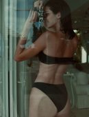 Kylie-Jenner-,Kendall-Jenner-Hailey-Baldwin-and-Bella-Hadid-28