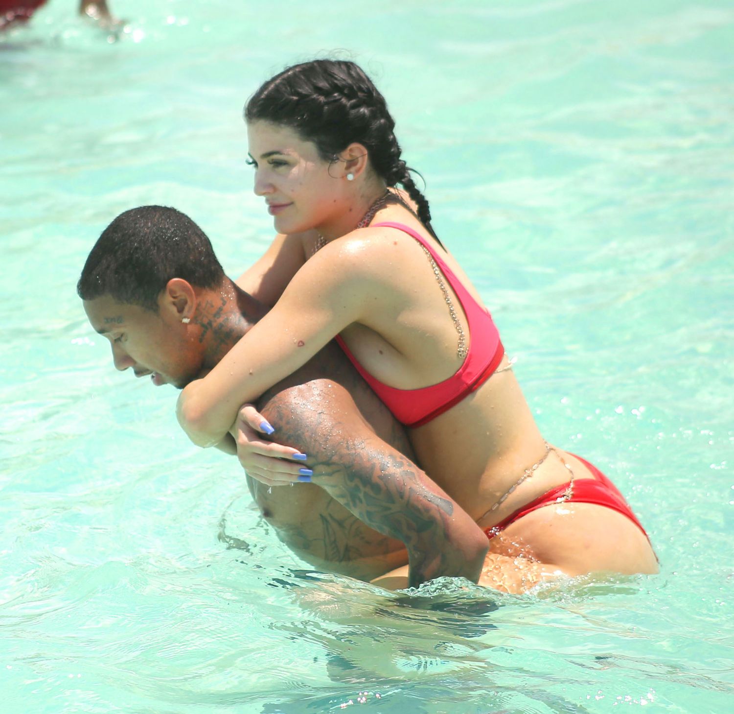 Kylie-Jenner-Red-Bikini-in-Turks-&-Caicos-4