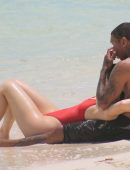 Kylie-Jenner-Swimsuit-Candids-in-Turk-and-Caicos-8