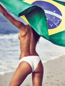 Lais-Ribeiro-GQ-August-2016-9