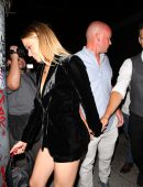 LeAnn-Rimes-Upskirt-451