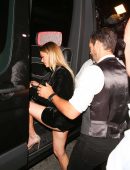 LeAnn-Rimes-Upskirt-457