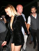 LeAnn-Rimes-Upskirt-459