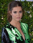 Maia-Mitchell-Teen-Choice-Awards-2016-4