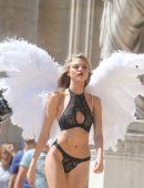 Martha-Hunt-VSP-in-Paris-13
