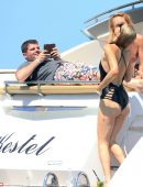 Paris-Hilton-Swimsuit-Candids-5