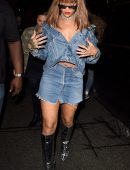 Rihanna-372