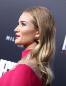 Rosie-Huntington-Whiteley-at-Premiere-Mechanic-Resurrection-in-Hollywood-7
