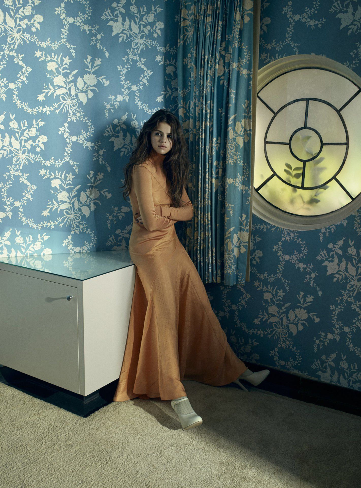 Selena-Gomez-Vogue-Australia-Magazine-September-2016-7