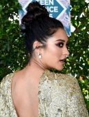 Shay-Mitchell–Teen-Choice-Awards-2016-2