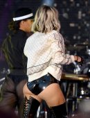 Stacy-Ferguson-8