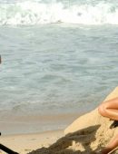 adriana-lima-2004-pirelli-calendar-photoshoot-behind-the-scenes-7