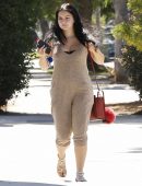 ariel-winter-out-and-about-in-west-hollywood-8