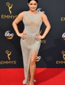ariel-winter-at-2016-emmy-awards-14