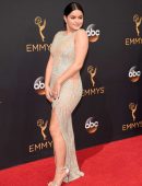 ariel-winter-at-2016-emmy-awards-6
