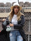 ashley-tisdale-and-vanessa-hudgens-1