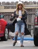 ashley-tisdale-and-vanessa-hudgens-2