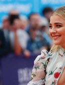 Chloe-Moretz-at-Opening-Ceremony-of-the-42th-Deauville-US-Film-Festival-11