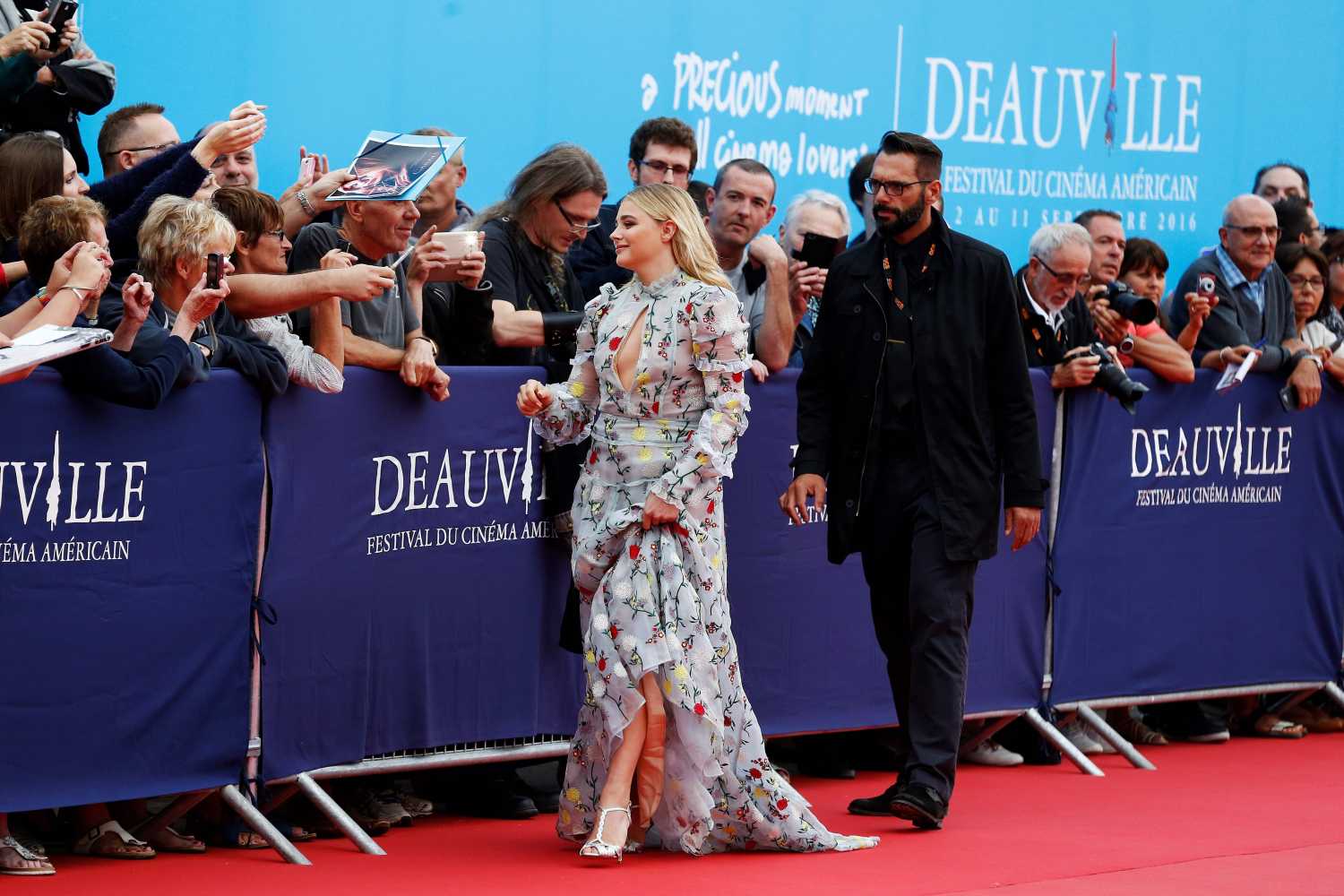 Chloe-Moretz-at-Opening-Ceremony-of-the-42th-Deauville-US-Film-Festival-12