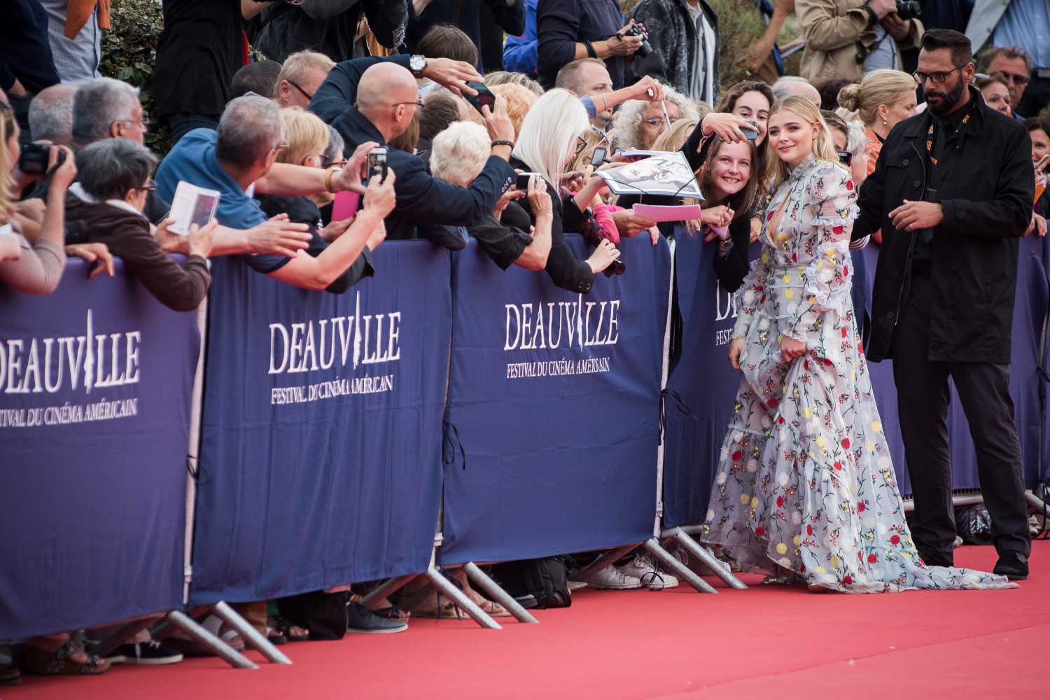 Chloe-Moretz-at-Opening-Ceremony-of-the-42th-Deauville-US-Film-Festival-14