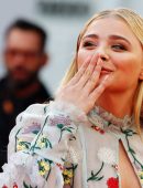 Chloe-Moretz-at-Opening-Ceremony-of-the-42th-Deauville-US-Film-Festival-5
