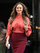 chrissy-teigen-oa-nyc-3