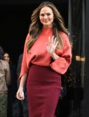 chrissy-teigen-oa-nyc-4